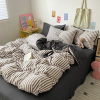Minimalist Black Stripe Bedding Set