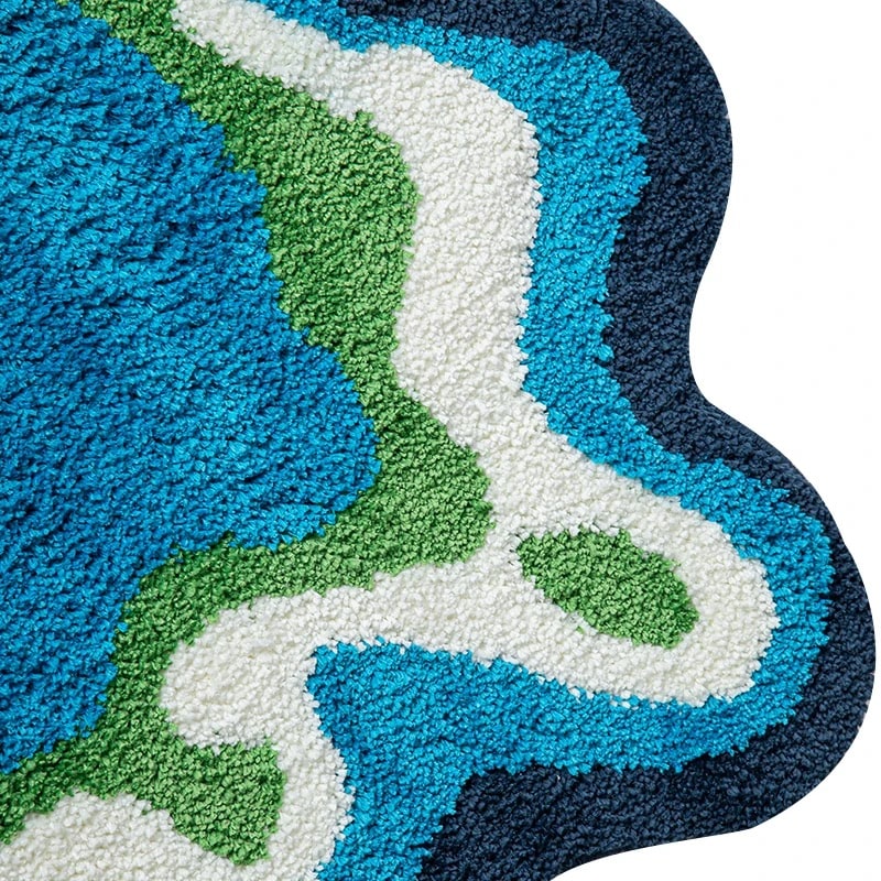 Retro 70s-inspired rug with trippy, wavy patterns for home styling