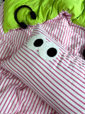 Aesthetic room decor with pink and green bedding