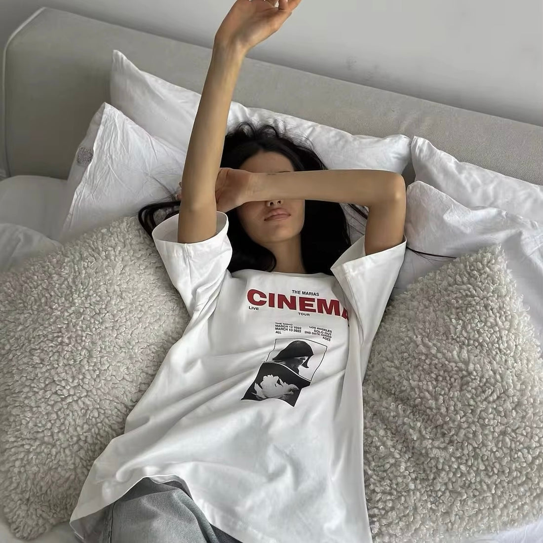 Vintage cinema t-shirt with oversized letter print. Casual Y2K streetwear graphic tee for women’s Harajuku and punk grunge summer looks.