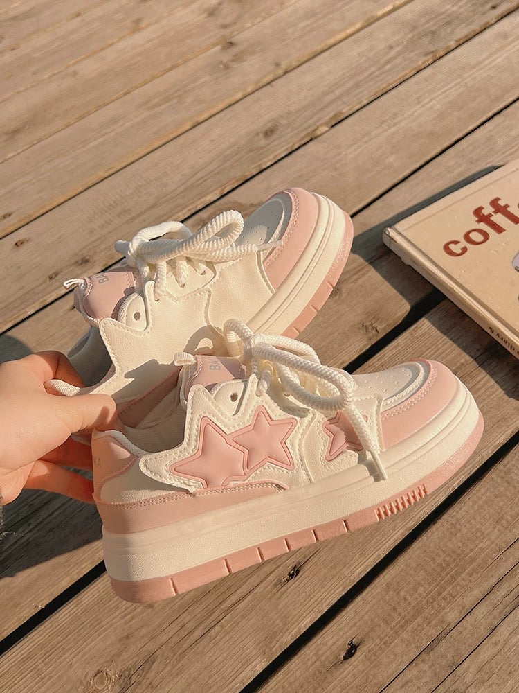 Pink kawaii sneakers with chunky platform design