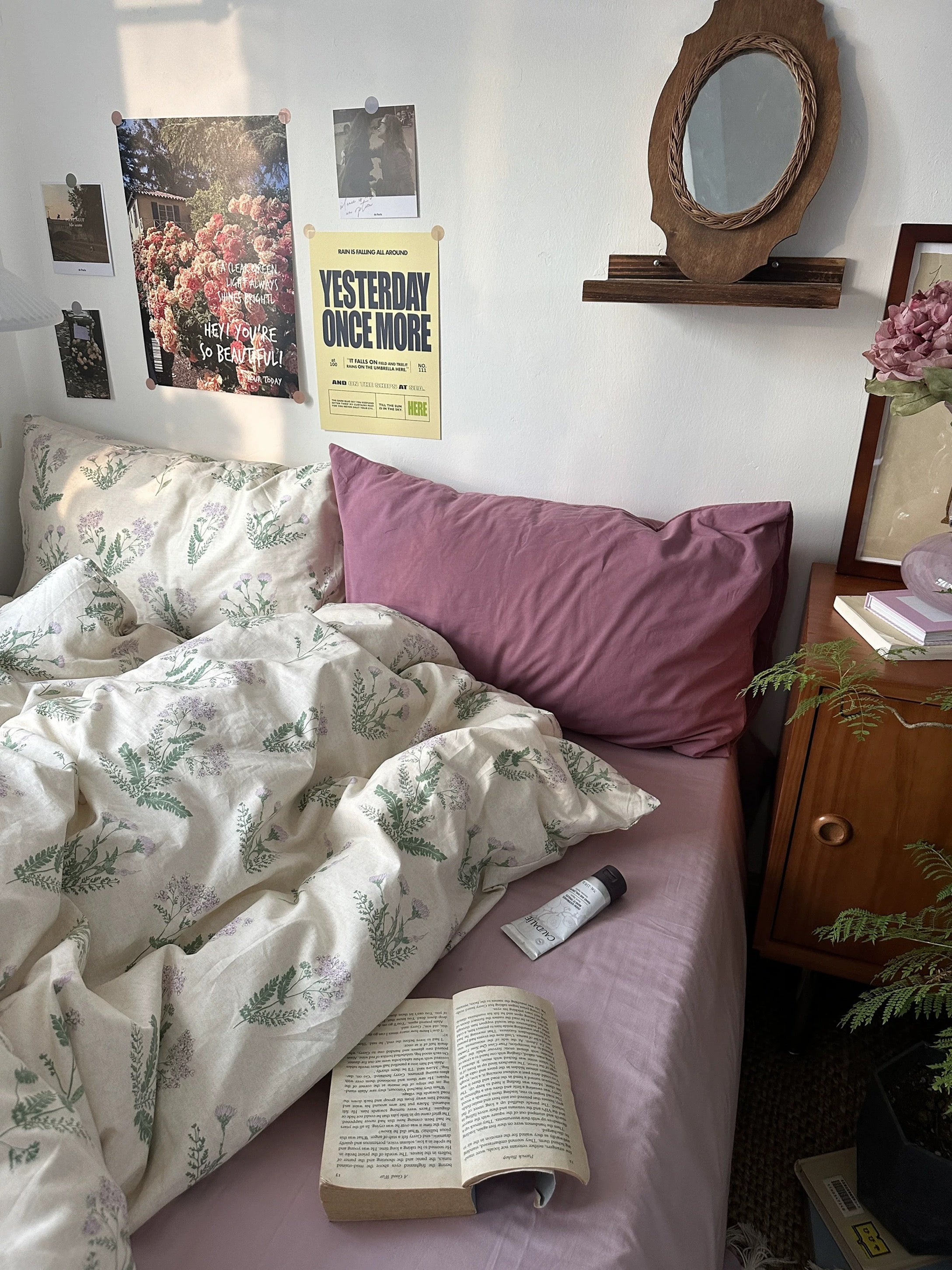 Cottagecore botanical bedding adding timeless floral charm with breathable cotton fabric for comfortable daily relaxation.